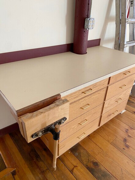 More Photos Of 30R Hampshire St, Methuen Office For Lease