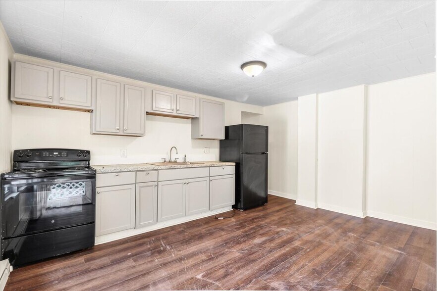 More Photos Of 277 E Spring St, Nanticoke Multifamily For Sale