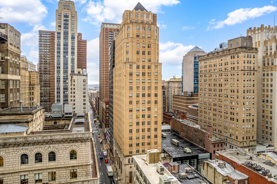 Primary Photo Of 1500-1506 Walnut St, Philadelphia Office For Lease