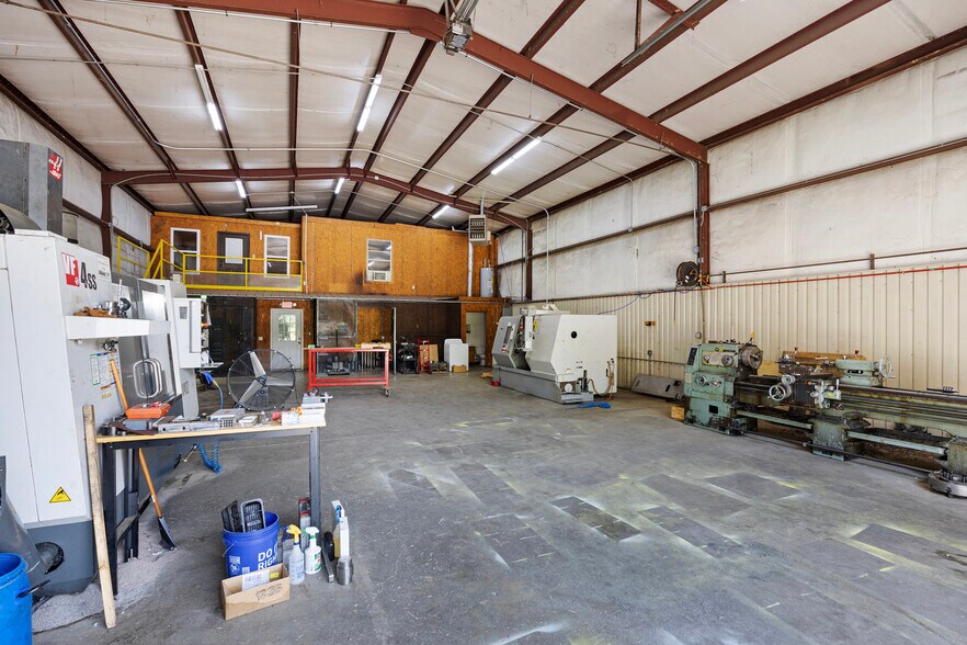 More Photos Of 8411 US Highway 64 W, Russellville Industrial For Sale