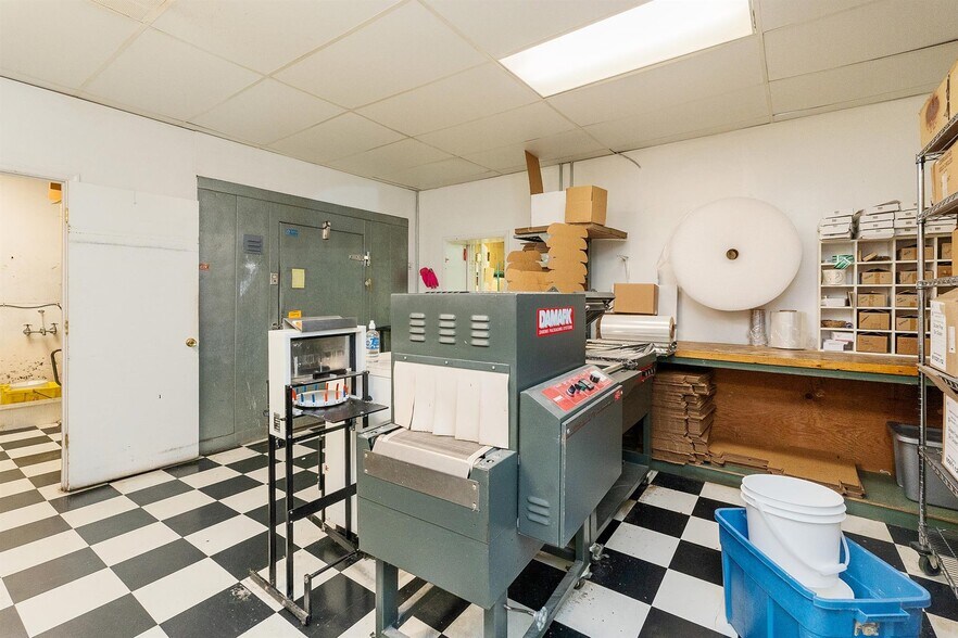 More Photos Of 100 W German St, Shepherdstown Storefront Retail Residential For Sale