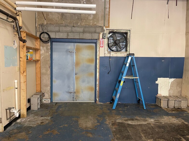 More Photos Of 4250-4332 Sunset Blvd, Steubenville Unknown For Lease