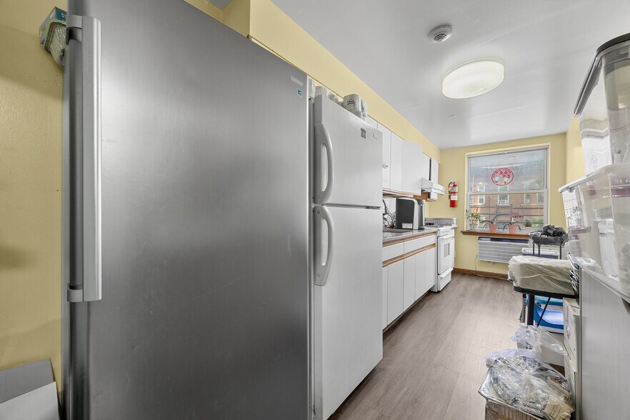 More Photos Of 880 60th St, Brooklyn Multifamily For Sale