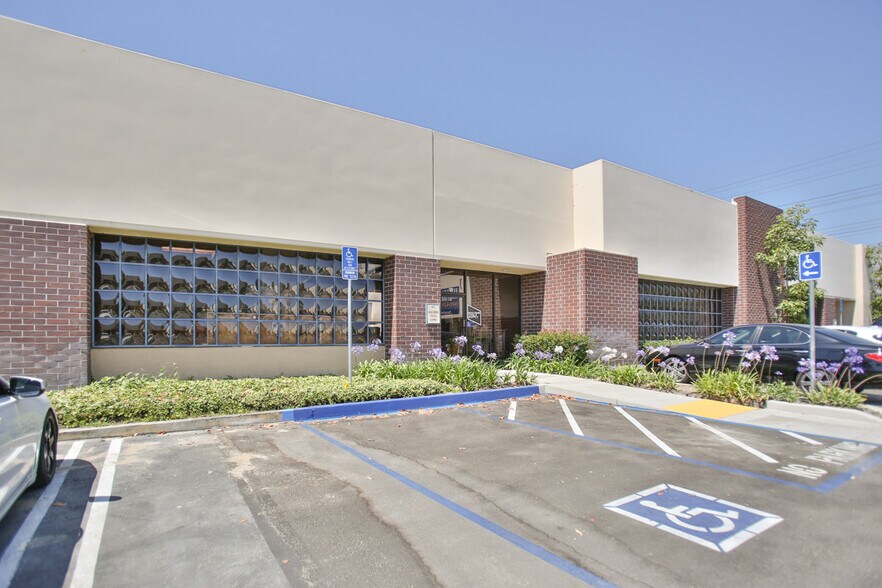 More Photos Of 3505 Cadillac Ave, Costa Mesa Office For Lease