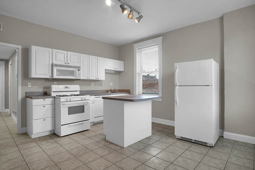 More Photos Of 6830 Gravois Ave, Saint Louis Storefront Retail Office For Lease