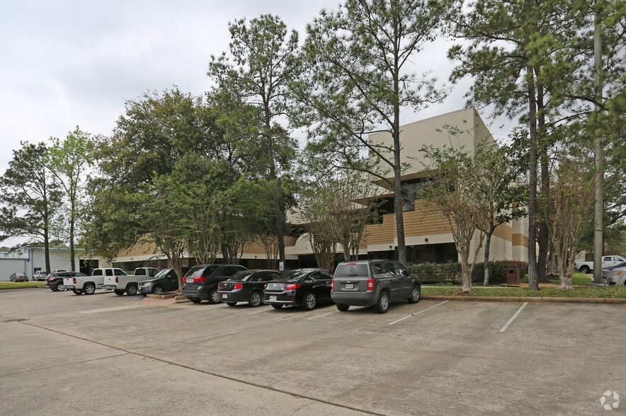 Primary Photo Of 1544 Sawdust Rd, The Woodlands Office For Lease