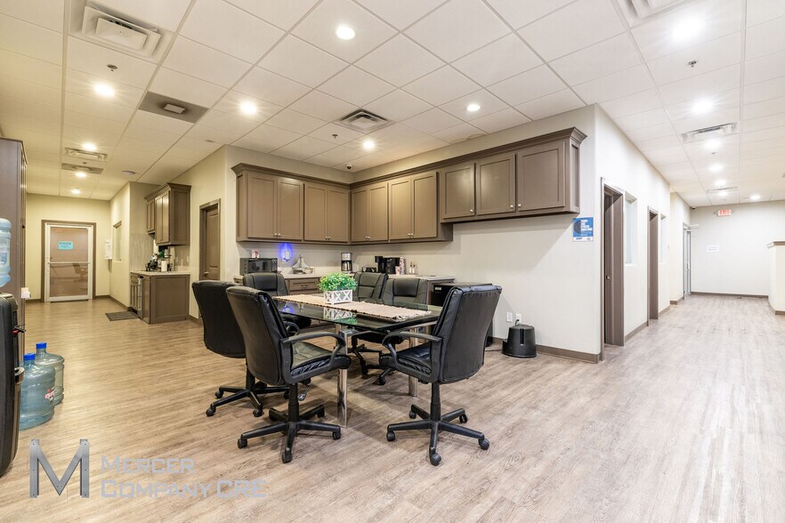 More Photos Of 3300 N Santa Fe Ave, Oklahoma City Warehouse For Sale