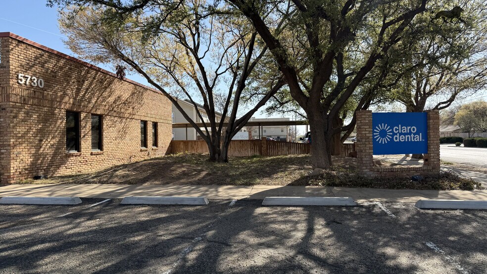 Primary Photo Of 5730 66th St, Lubbock Medical For Sale