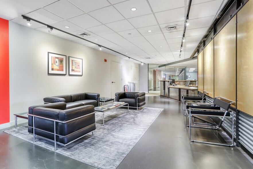 More Photos Of 8001 Braddock Rd, Springfield Office For Lease