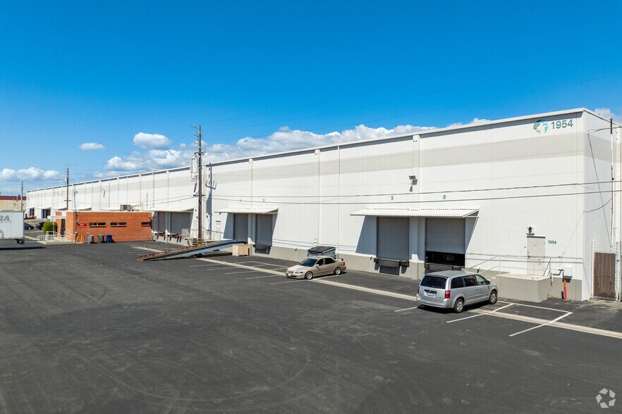 More Photos Of 1948-1958 Williams St, San Leandro Warehouse For Lease