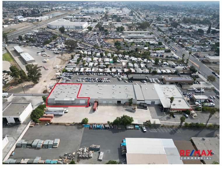 More Photos Of 1689 E Mission Blvd, Pomona Warehouse For Lease