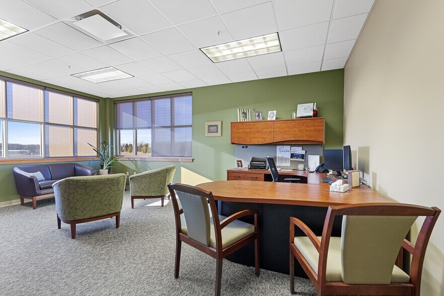 More Photos Of 4706 New Horizons Blvd, Appleton Medical For Sale