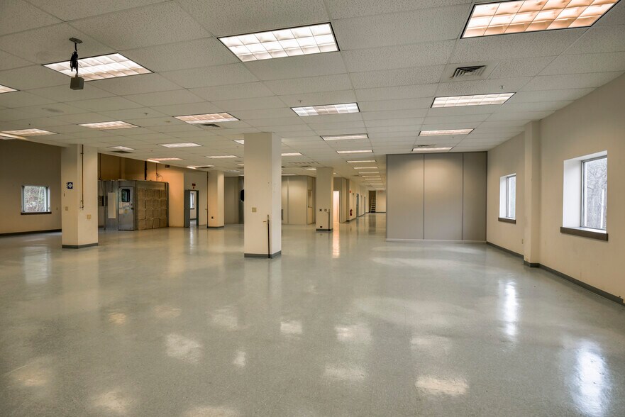 More Photos Of 58B Main St, Bolton Light Distribution For Lease