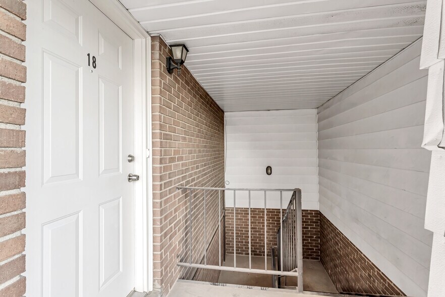 More Photos Of 2519 S 300 E, South Salt Lake Apartments For Sale
