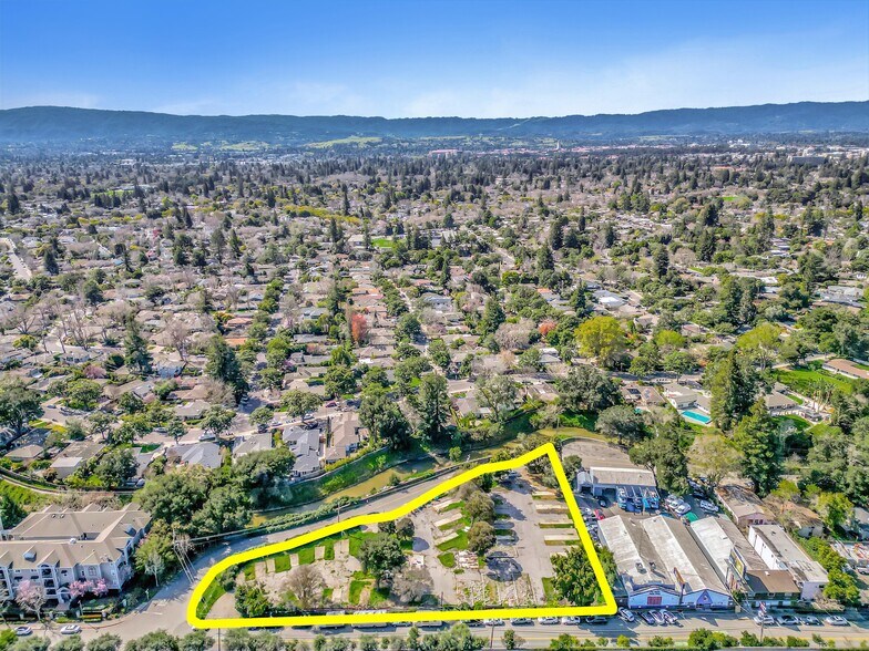 More Photos Of 1893 Woodland Ave, East Palo Alto Land For Sale