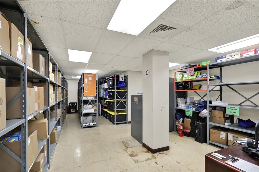 More Photos Of 2745A Leisczs Bridge Rd, Reading Industrial For Sale
