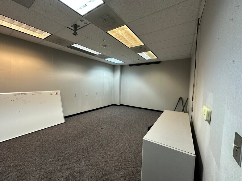 More Photos Of 3575 Workman Rd, Knoxville Flex For Sale