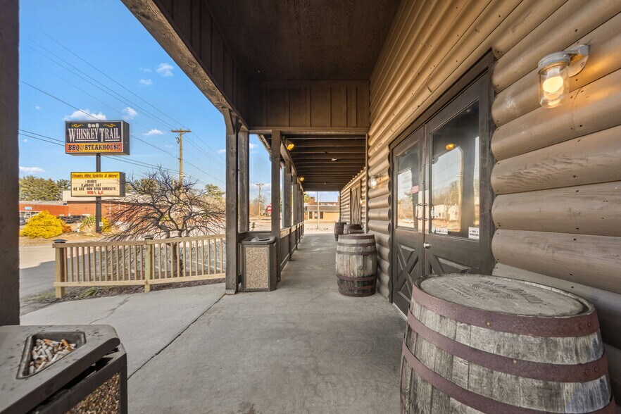 More Photos Of 413 Wilson Ave, Tullahoma Restaurant For Sale