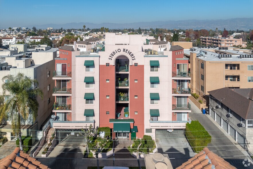 More Photos Of 10621 Valley Spring Ln, North Hollywood Apartments For Sale