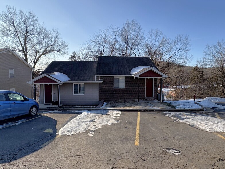 More Photos Of 611-617 Palisades Dr, Pacific Apartments For Sale