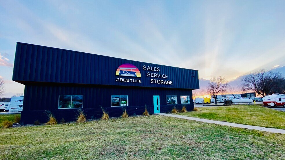 Primary Photo Of 24105 W 43rd St, Shawnee Service For Lease