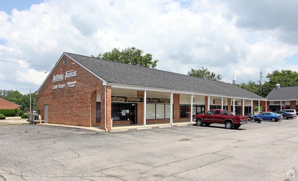 More Photos Of 80 N Hamilton Rd, Gahanna Unknown For Lease