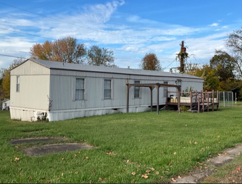 More Photos Of 134 Eugenes Loop, Follansbee Manufactured Housing Mobile Home Park For Sale