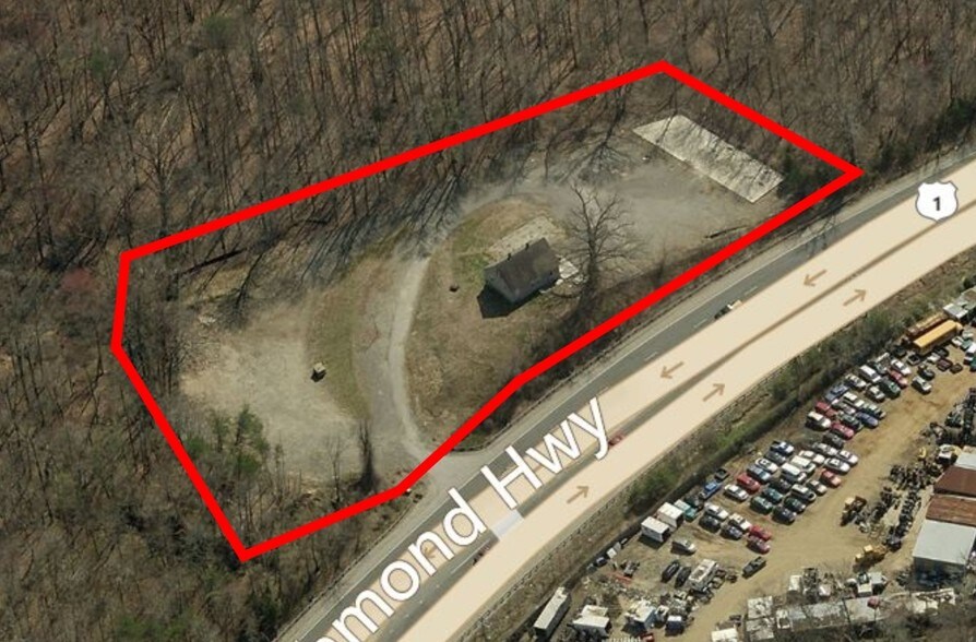 Primary Photo Of 10301 Richmond Hwy, Lorton General Retail For Sale