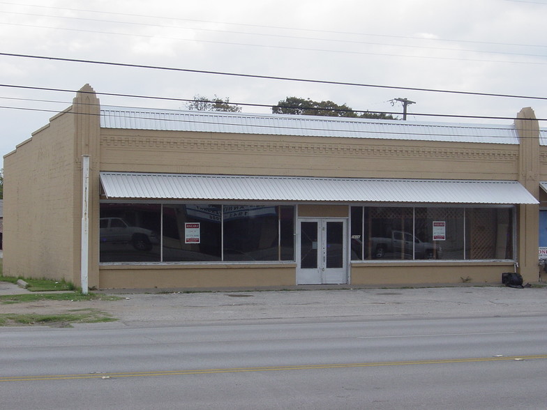 Primary Photo Of 5600-5606 E Belknap St, Haltom City Freestanding For Lease