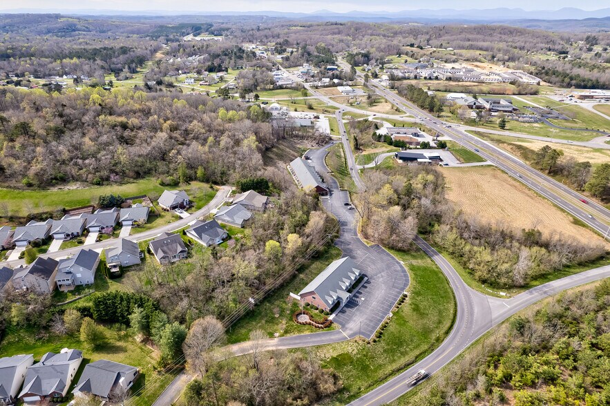 More Photos Of 2265 Old Highway 95, Lenoir City Office For Sale