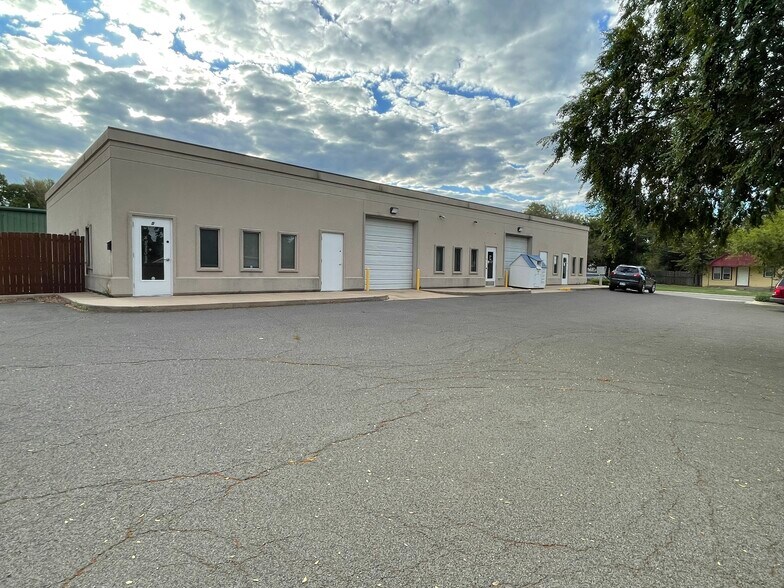 More Photos Of 405 W 2nd St, Edmond Office For Lease