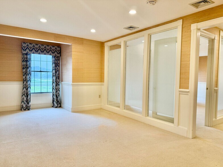 More Photos Of 1624 Sudbury Rd, Concord Office For Lease