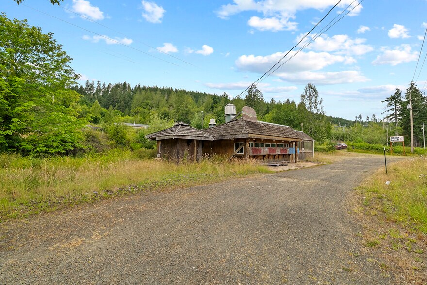 More Photos Of 21391 N US Highway 101, Shelton General Retail For Sale