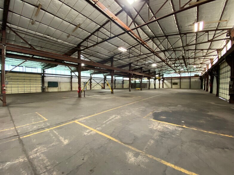 More Photos Of 4751 Fox St, Denver Manufacturing For Lease