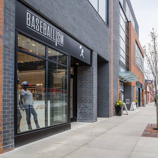 More Photos Of 1025 Addison St, Chicago Apartments For Lease