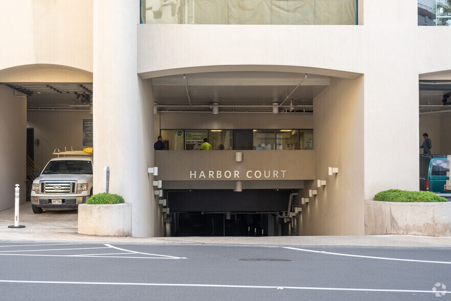 More Photos Of 55 Merchant St, Honolulu Office For Lease