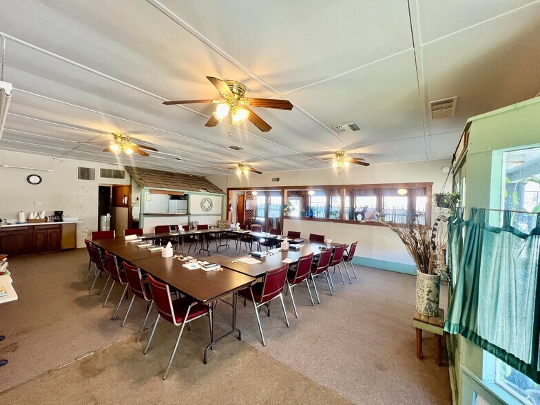 More Photos Of 309 FM 480, Center Point Fast Food For Sale