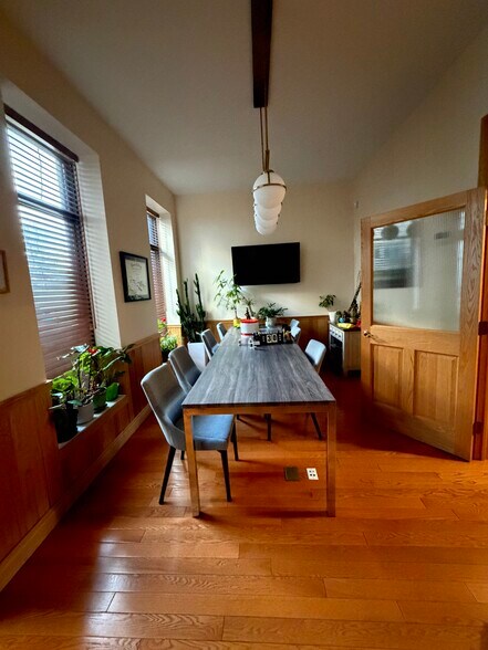 More Photos Of 9003 5th Ave, Brooklyn Coworking Space
