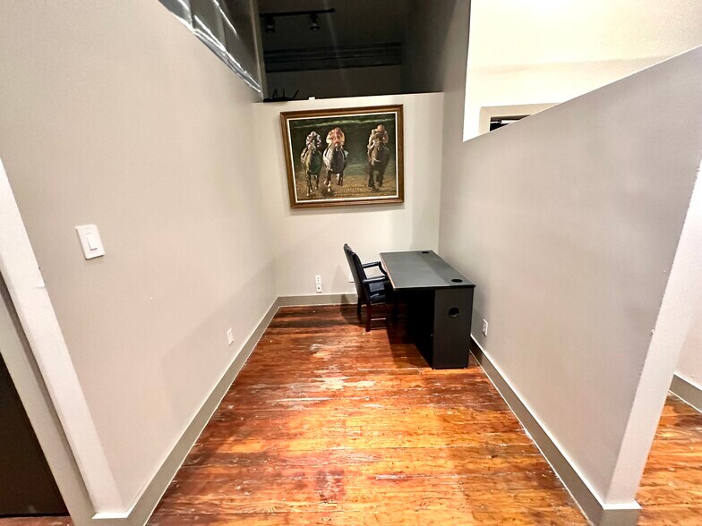 More Photos Of 321 S Flores St, San Antonio Coworking Space