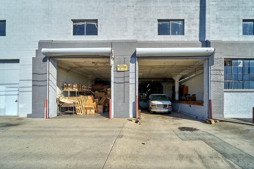 More Photos Of 4383 Fruitland Ave, Vernon Manufacturing For Sale