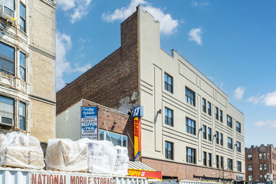 More Photos Of 5220 13th Ave, Brooklyn Office Residential For Lease