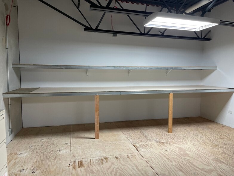 More Photos Of 101 Theodore Dr, Oswego Light Distribution For Lease