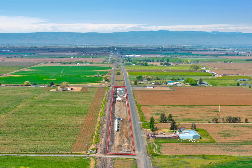 Primary Photo Of 3800 Branch Rd, Wapato Distribution For Sale