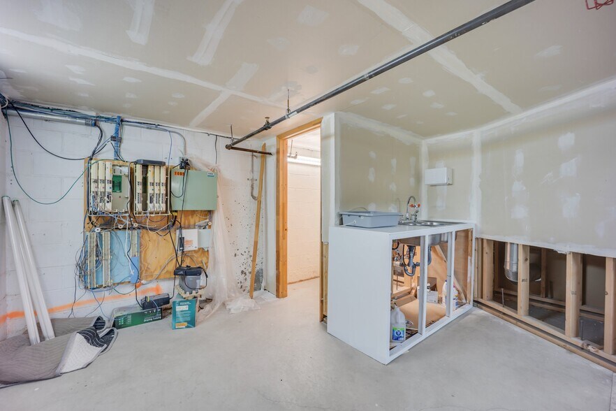 More Photos Of 1605 N Union Blvd, Colorado Springs Medical For Lease