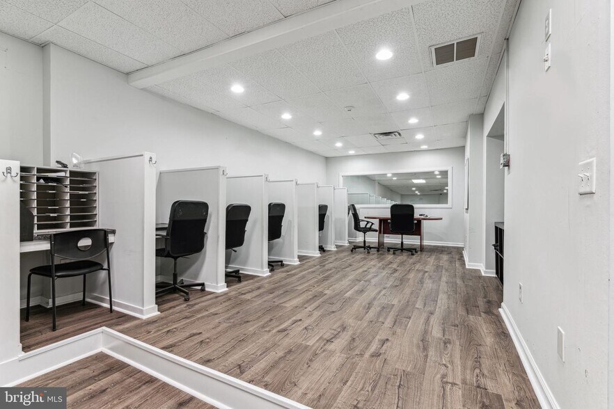 More Photos Of 813-817 N 5th St, Philadelphia Apartments For Lease