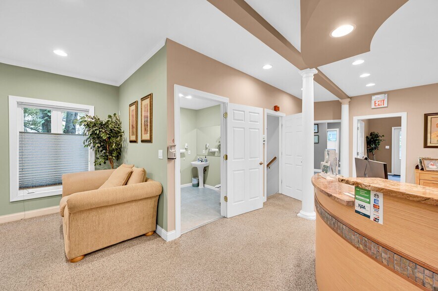 More Photos Of 21 Orchard St, Denville Medical For Lease
