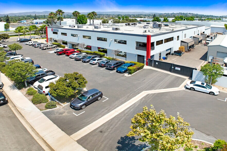 More Photos Of 4900 E Hunter Ave, Anaheim Manufacturing For Sale
