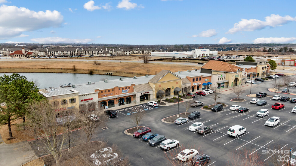 More Photos Of 2603 W Pleasant Grove Rd, Rogers Unknown For Lease