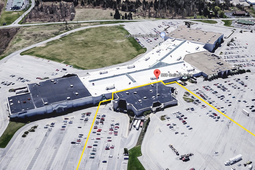 More Photos Of 550 Galleria Dr, Johnstown Department Store For Lease