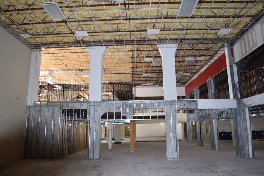 More Photos Of 2147 Pine Forest Dr, Clearwater Warehouse For Sale